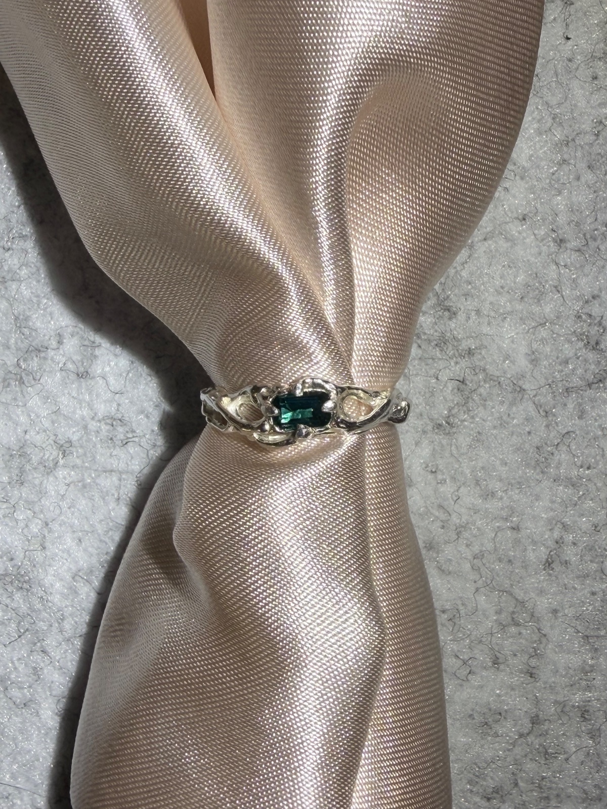 Agni Ring (silver) with green quartz